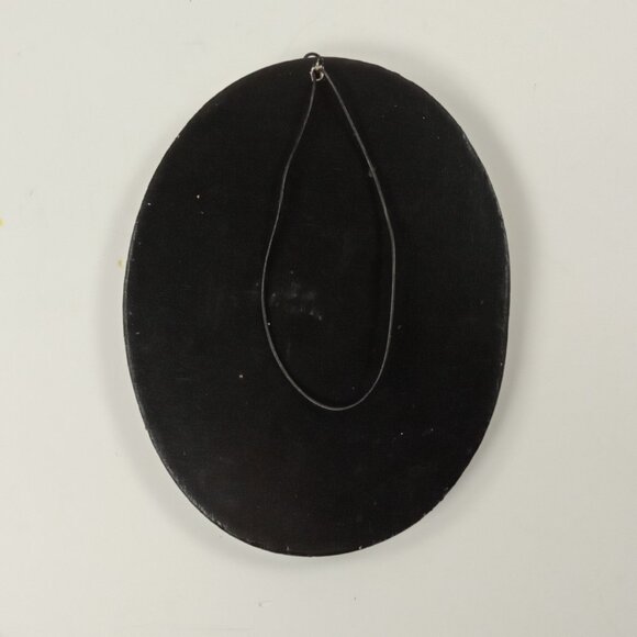 Top Hat Snowman Winter Scene Peppermint Frame Oval Country Rustic Wood Ornament - Picture 4 of 5